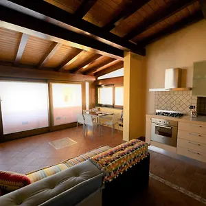  Appartamento Collection: Iside