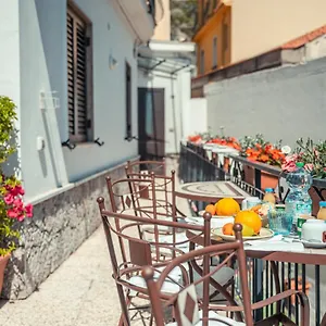 Alojamento de Acomodação e Pequeno-almoço Elegant R&b Floridia, Taormina