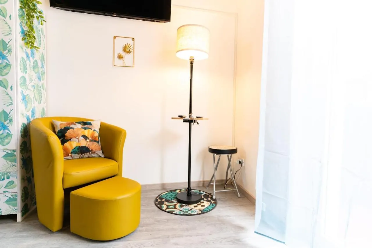 Artemisia Center Apartment Taormina